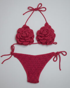 Bikini Flores Rojas Crochet