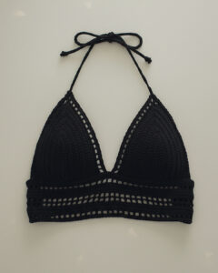 Top Crochet Negro Clásico
